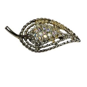 Retro Brooch Leaf Silver Tone Twisted Metal Iridescent Rhinestone Vintage Design